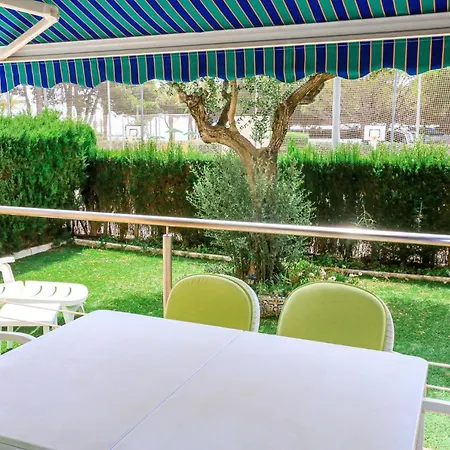 Merce Only Families Apartment Cambrils