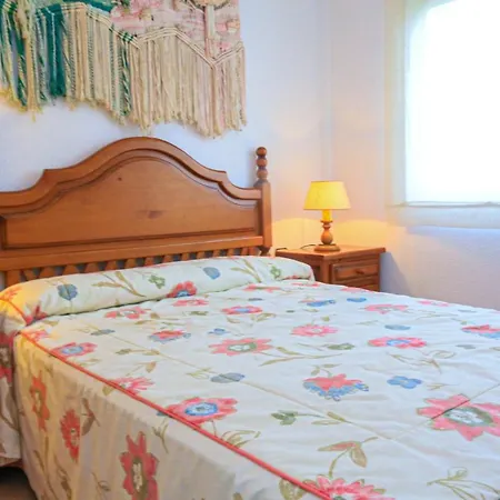 Merce Only Families Apartment Cambrils